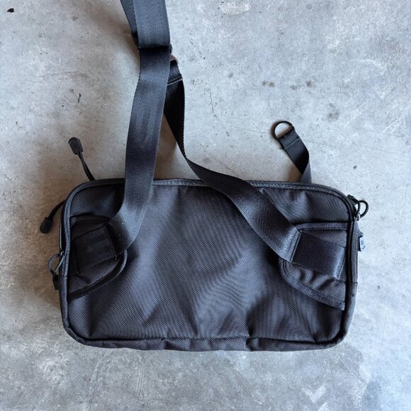 Chrome Industries shoulder / sling bag - Picture 2 of 3